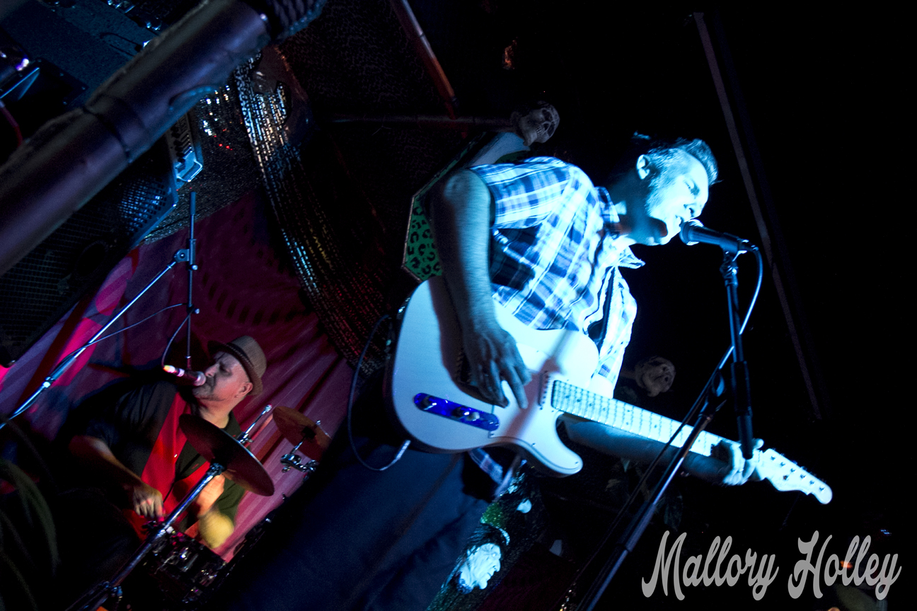 The Infernos' guitarist Steve Bird and drummer Dave Rogers.