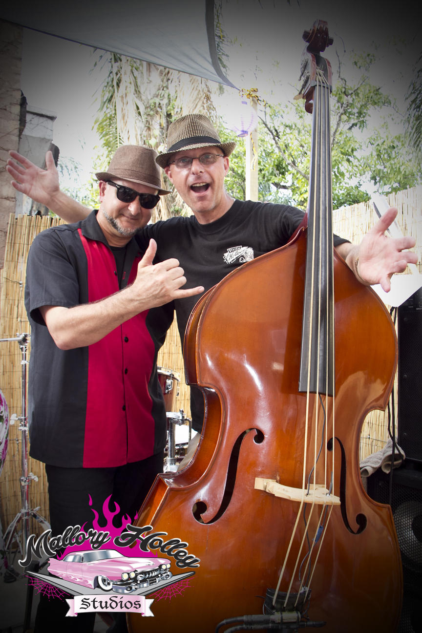 The Infernos drummer Dave Rogers and slap bassist/lead singer Don Wycherley.