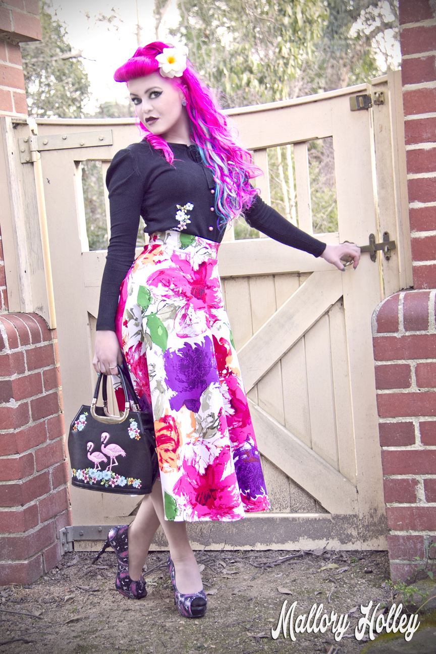 Printed pinup skirt by Dress Me Gorgeous and Banned bag_0623