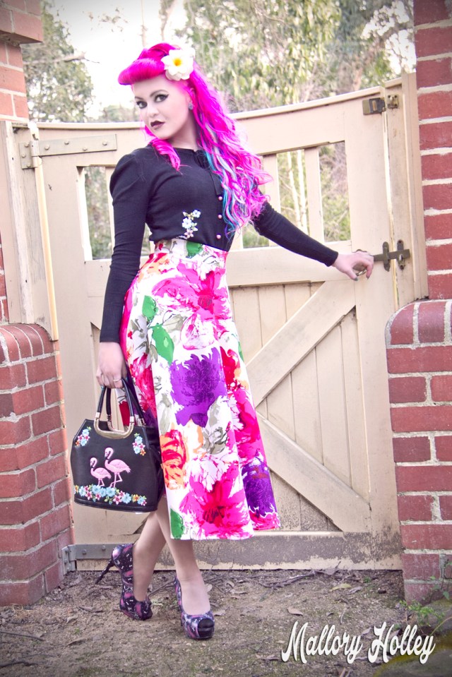Printed pinup skirt by Dress Me Gorgeous and Banned bag_0623